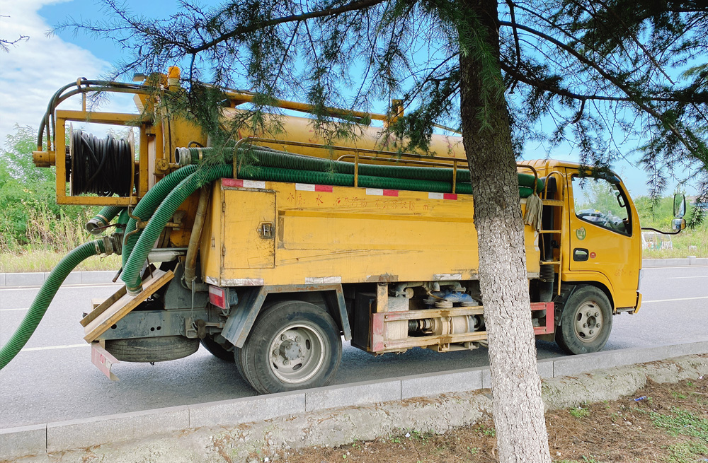 283石坝村清洗抽粪车
