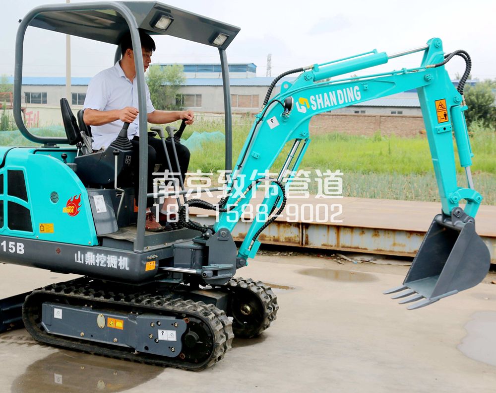 石坝村小型挖机